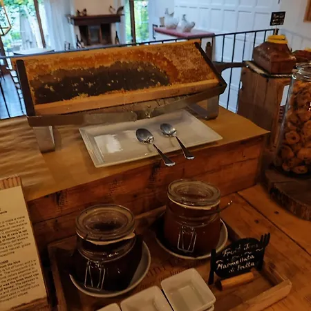 La Vineria Di San Mattia Фермерский дом Верона